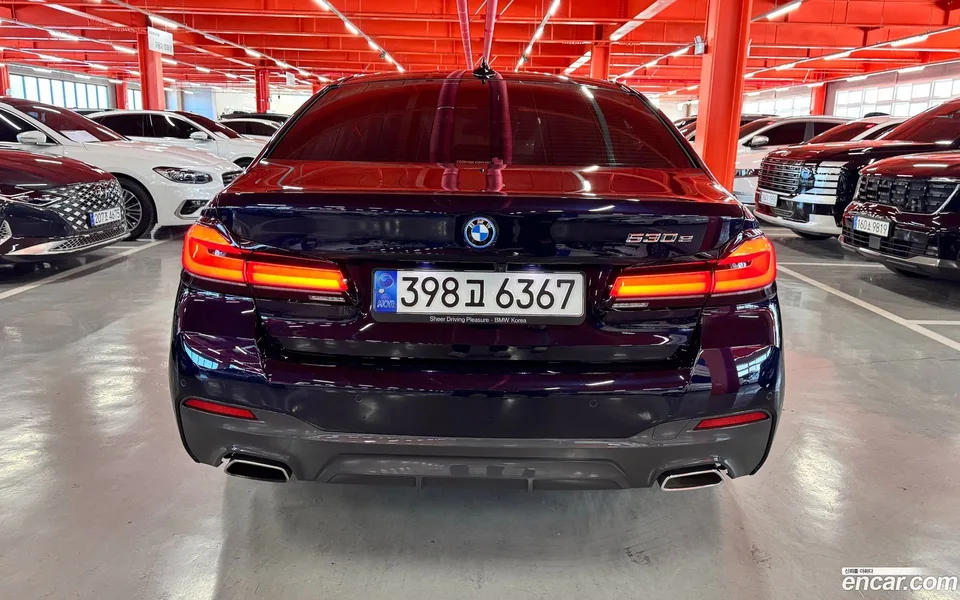 BMW 5 Series 530e M 2022 — миниатюра 4