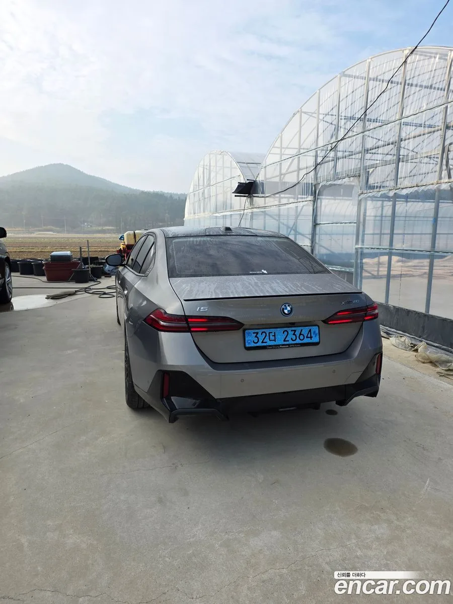 BMW i5 xDrive 40 M 2025 — миниатюра 5
