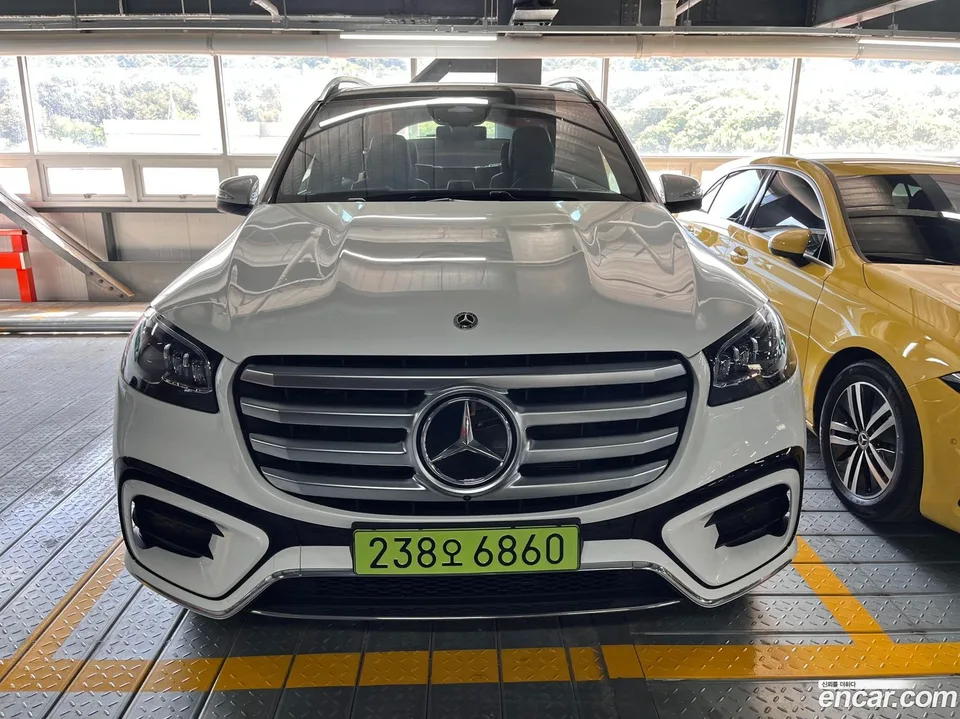 Mercedes-Benz GLS-Class GLS580 4MATIC 2025 — миниатюра 3