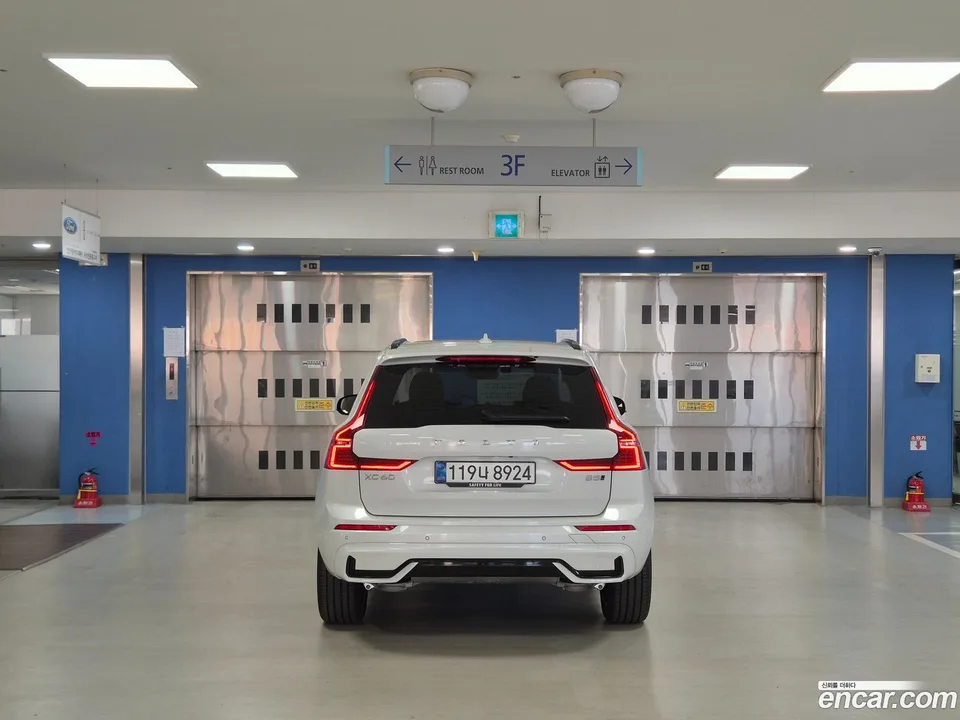 Volvo XC60 B5 2026 — миниатюра 4