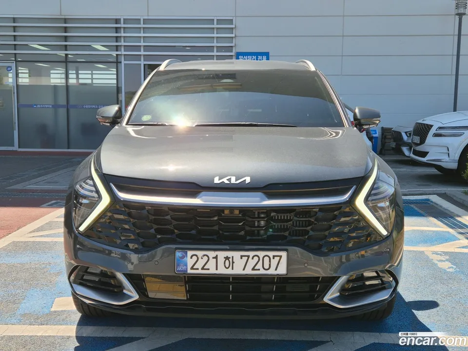 Kia Sportage Hybrid 2WD 2024 — миниатюра 3