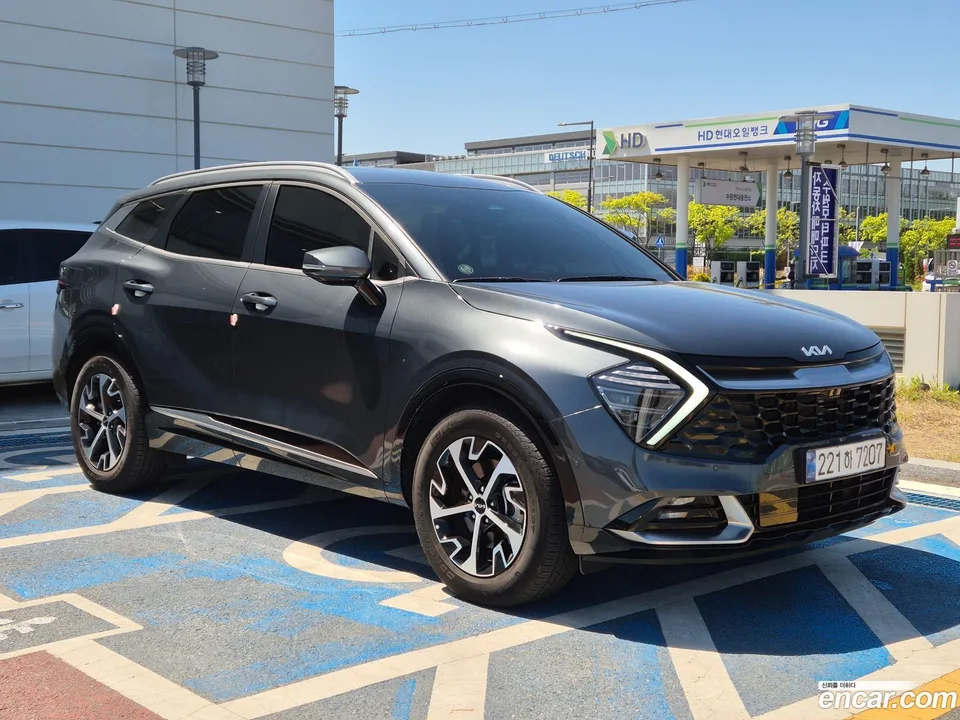 Kia Sportage Hybrid 2WD 2024 — фото 1, купить с доставкой в Москву