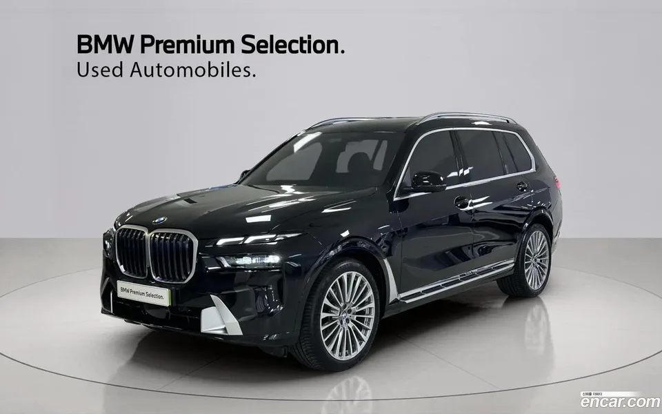 BMW X7 xDrive 40i 6 2025 — фото 1, купить с доставкой в Москву