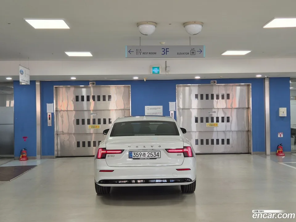Volvo S90 B5 2026 — миниатюра 4