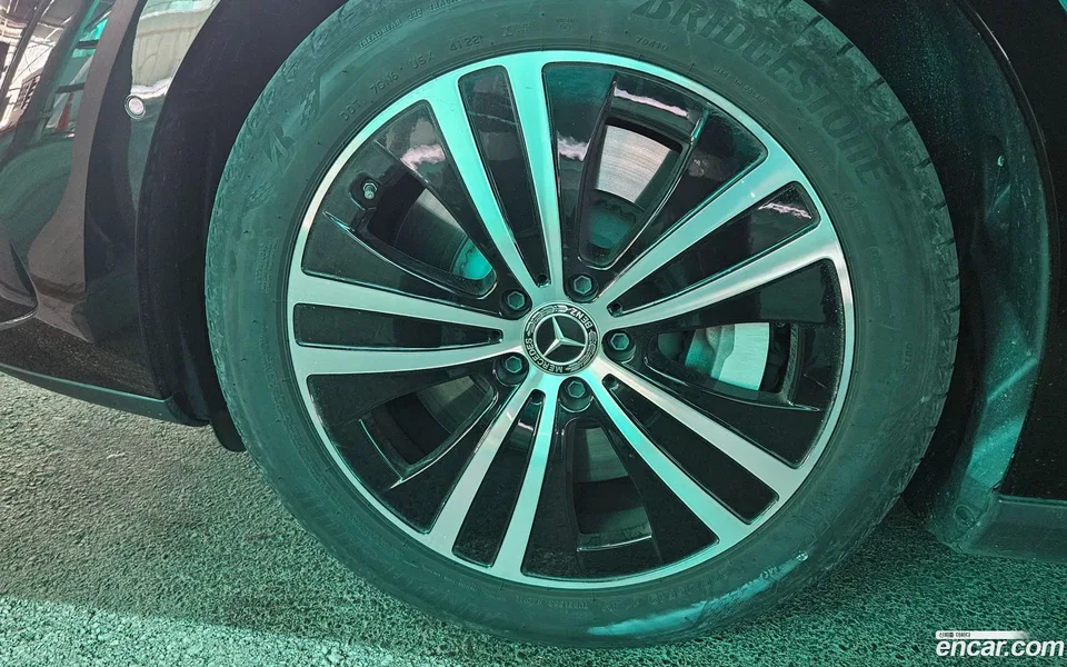 Mercedes-Benz EQE EQE300 2023 — миниатюра 2