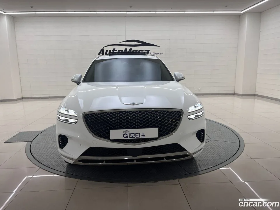Genesis GV70 2.2 AWD 2022 — фото 1, купить с доставкой в Москву