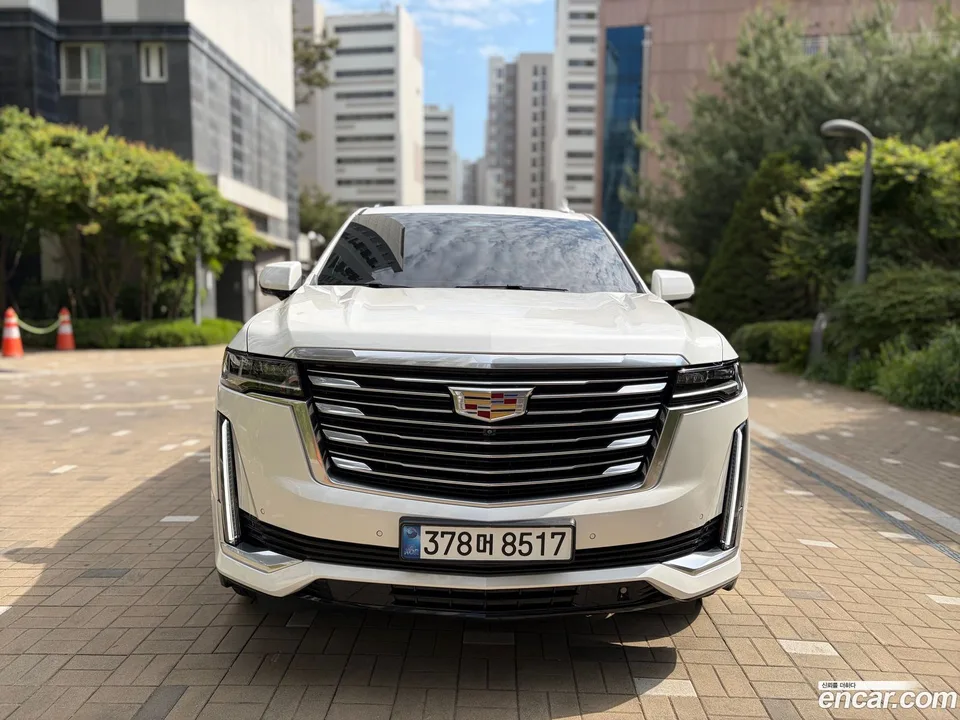 Cadillac Escalade 6.2 2022 — миниатюра 3