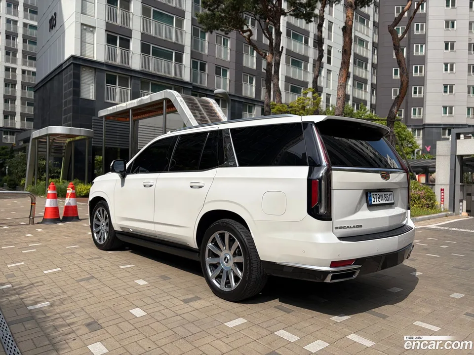 Cadillac Escalade 6.2 2022 — миниатюра 4