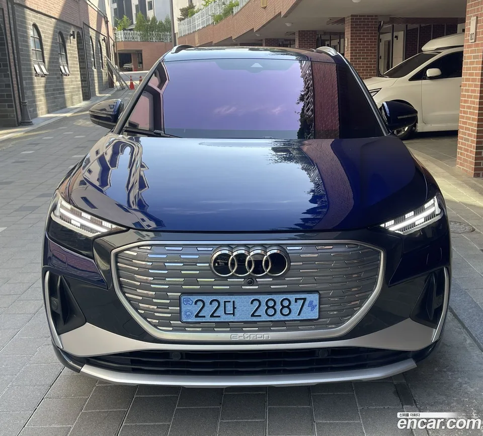 Audi Q4 e-tron 40 2022 — миниатюра 3