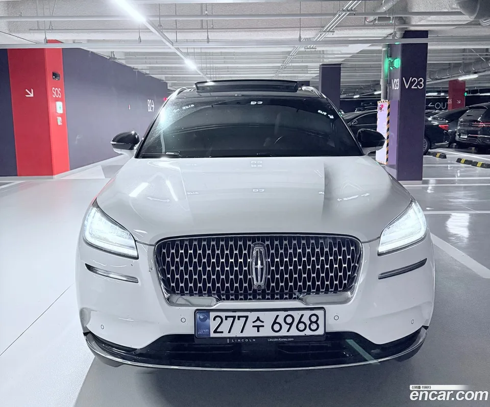 Lincoln Corsair 2.0 AWD 2022 — миниатюра 3