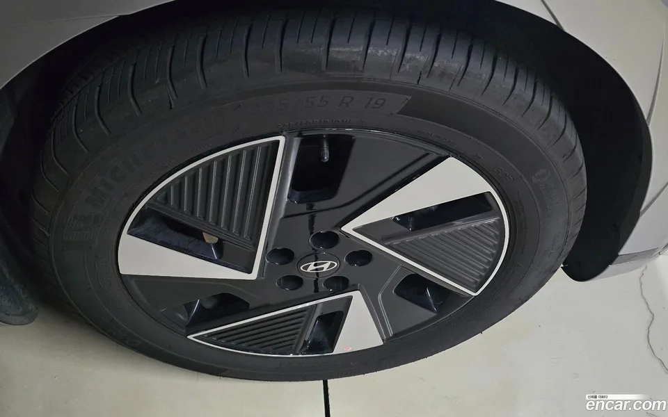 Hyundai Ioniq 5 2024 — миниатюра 5