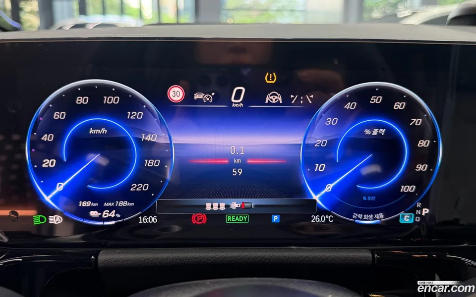 Mercedes-Benz EQA EQA250 AMG 2025 — thumbnail 5
