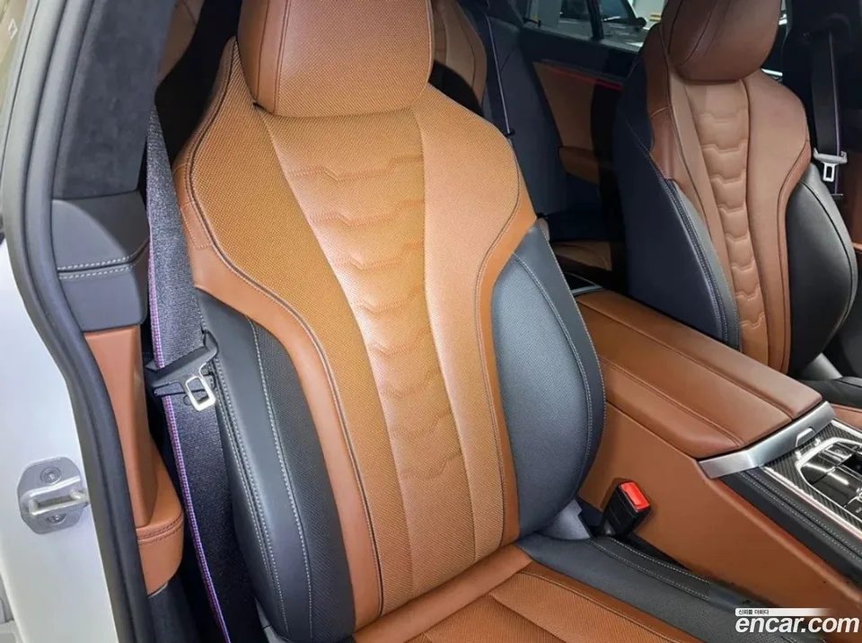 BMW 8 Series M850i xDrive 2025 — миниатюра 2