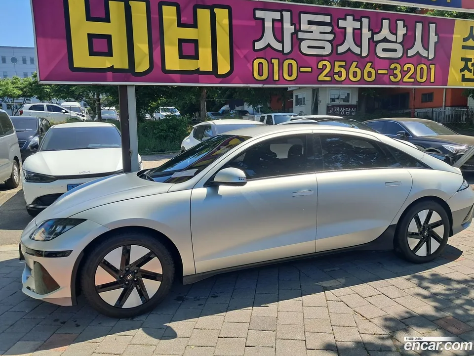 Hyundai Ioniq 6 2023 — фото 1, купить с доставкой в Москву