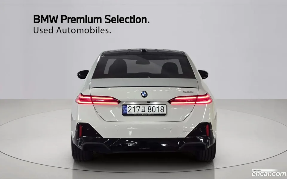 BMW 5 Series 520i M 2024 — thumbnail 4
