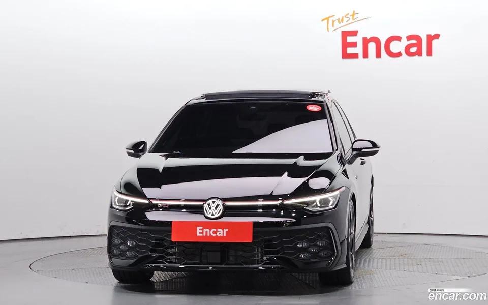 Volkswagen Golf 2.0 GTI 2025 — миниатюра 3