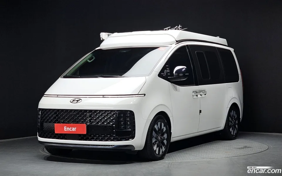 Hyundai Staria 2022