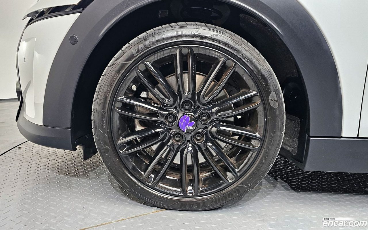 MINI Cooper S 2024 — 5