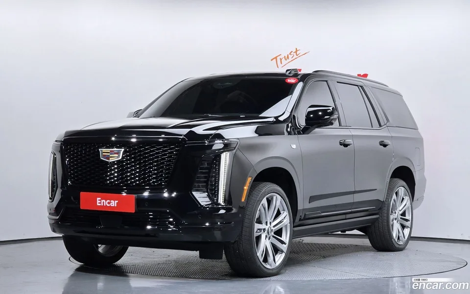 Cadillac Escalade 6.2 2025 — фото 1, купить с доставкой в Москву