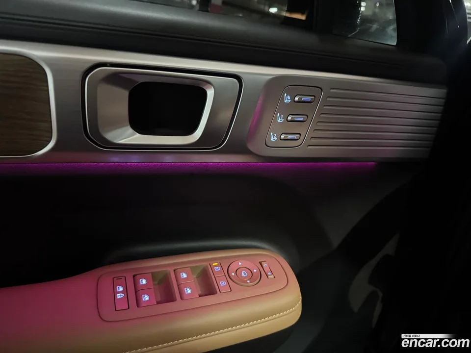 Hyundai SantaFe HEV 1.6 2WD 2024 — миниатюра 3