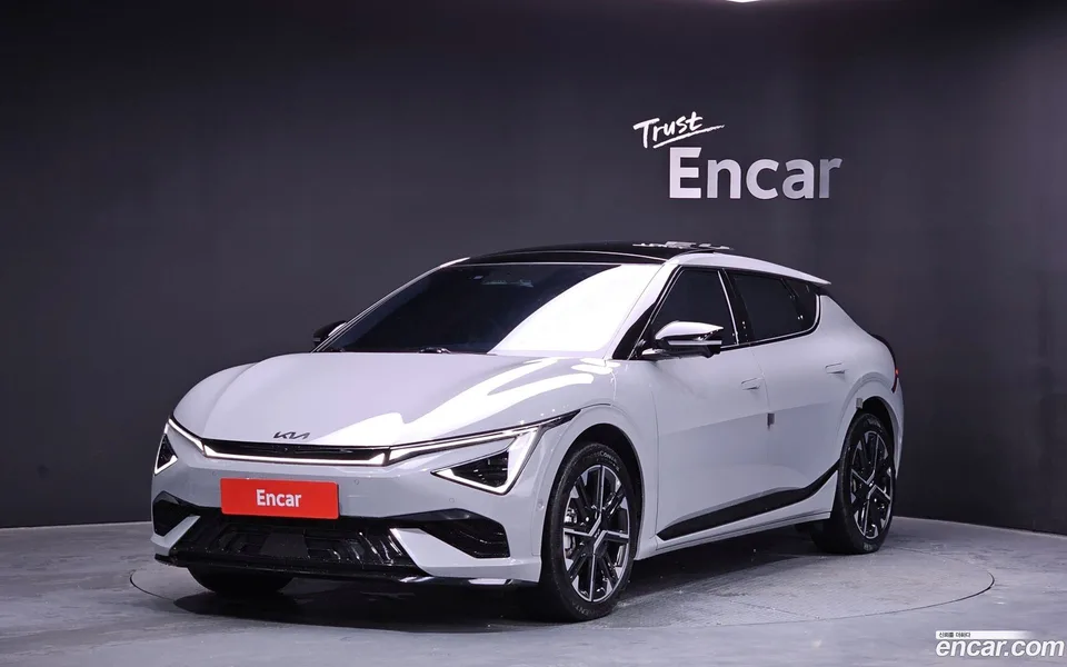Kia EV6 4WD 2025 — фото 1, купить с доставкой в Москву