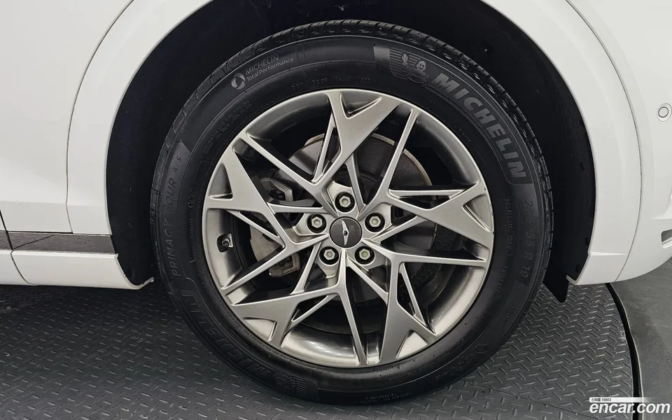 Genesis GV70 2.5T 2WD 2022 — миниатюра 2