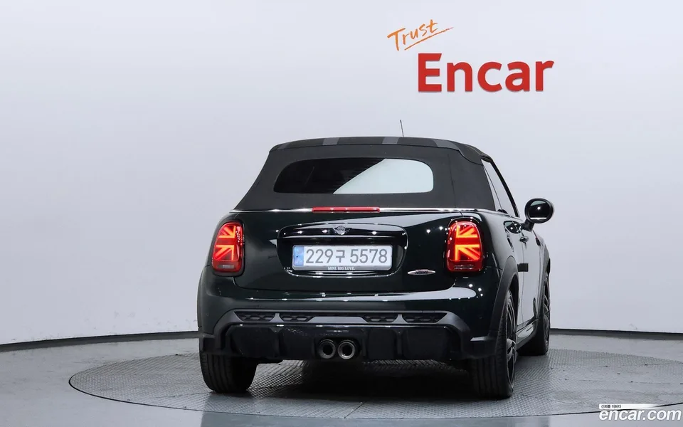MINI Cooper S Convertible JCW 2022 — миниатюра 4