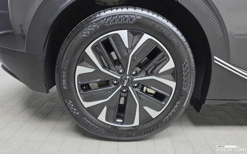 Kia EV6 2022 — миниатюра 5
