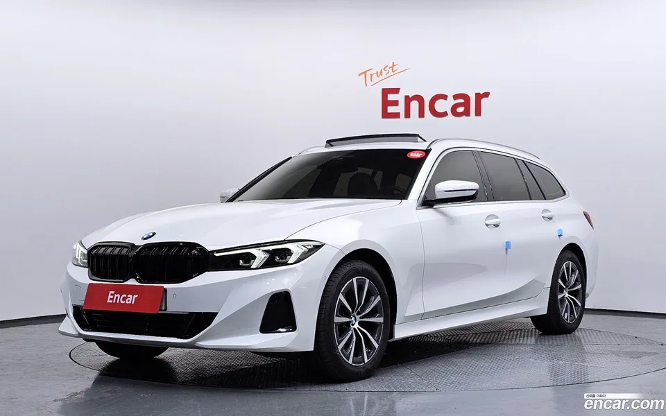 BMW 3 Series 320i 2024 — фото 1, купить с доставкой в Москву