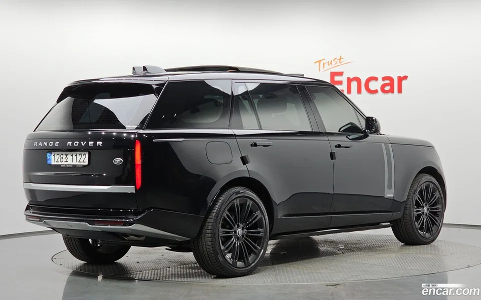 Land Rover Range Rover P530 AB LWB 2023 — миниатюра 2