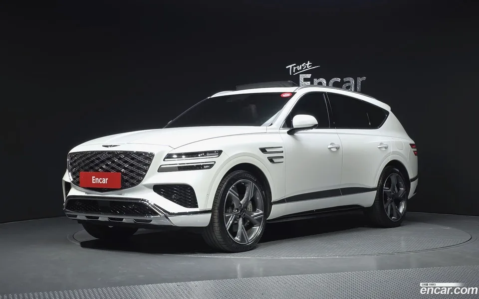Genesis GV80 2.5T AWD 2024 — photo 1, buy with delivery to Moscow