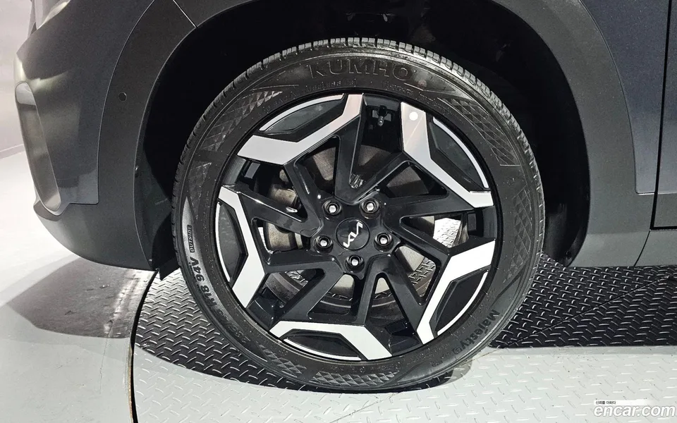 Kia Seltos 1.6 2WD 2024 — миниатюра 2