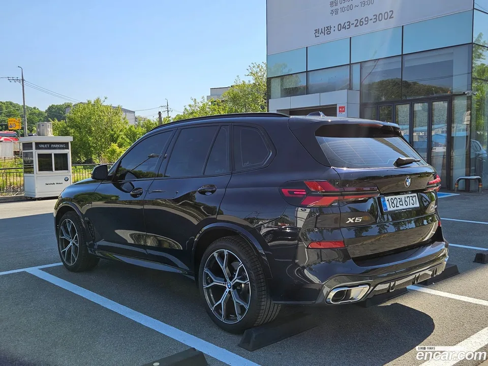 BMW X5 xDrive 40i M 2025 — миниатюра 4