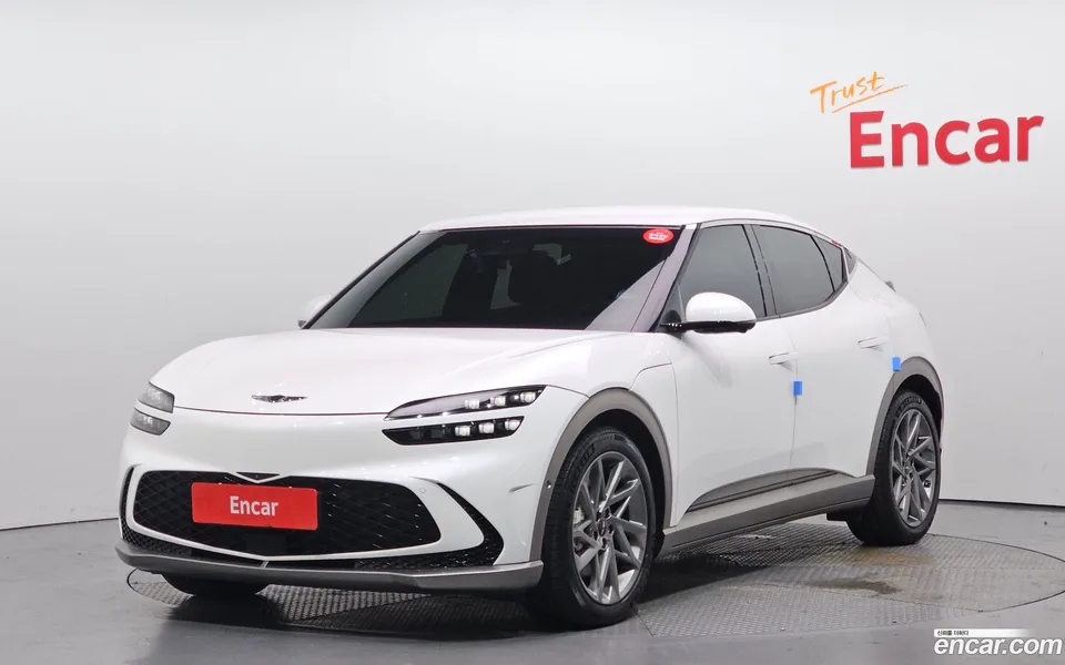 Genesis GV60 AWD 2022 — фото 1, купить с доставкой в Москву