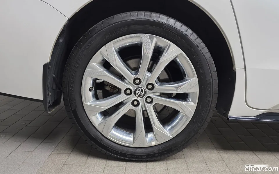 Toyota Sienna 2.5 2WD 2022 — миниатюра 5