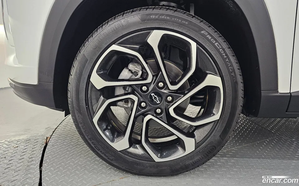 Chevrolet Trax Crossover 1.2 RS 2024 — миниатюра 5