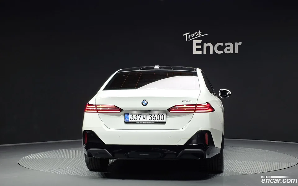 BMW 5 Series 520i M 2025 — миниатюра 4