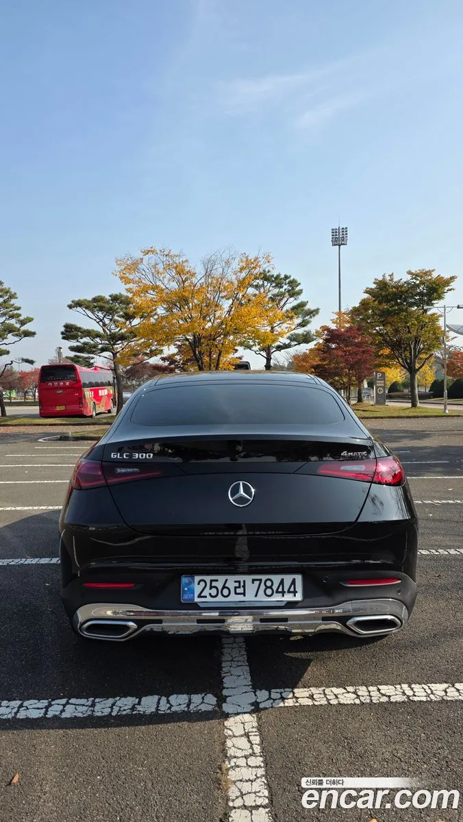 Mercedes-Benz GLC-Class GLC300 4MATIC 2025 — миниатюра 4