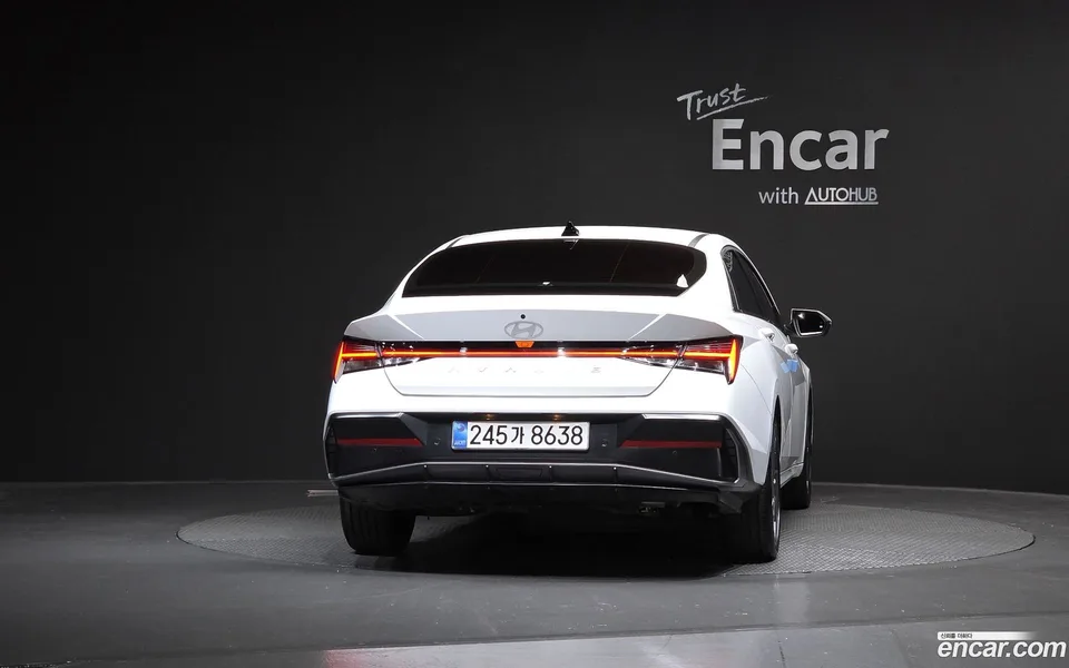 Hyundai Avante CN7 Hybrid 2025 — миниатюра 4