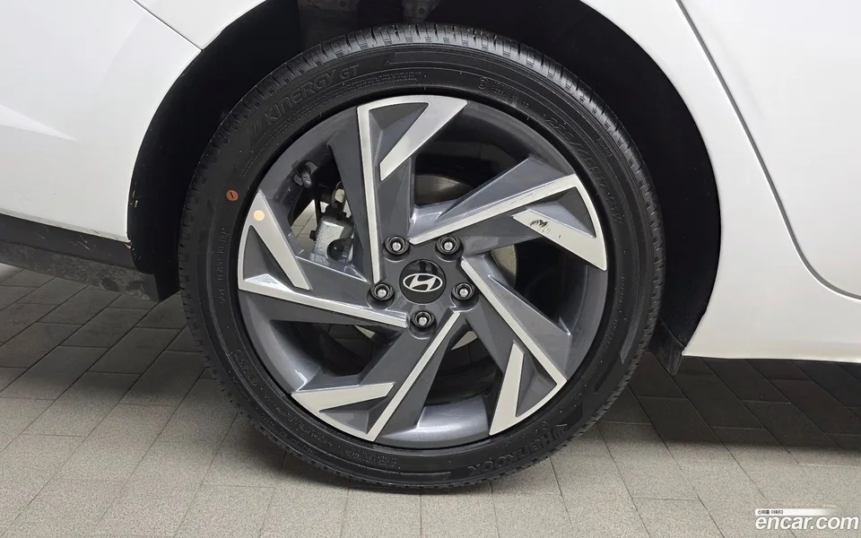 Hyundai Avante CN7 Hybrid 2025 — миниатюра 5