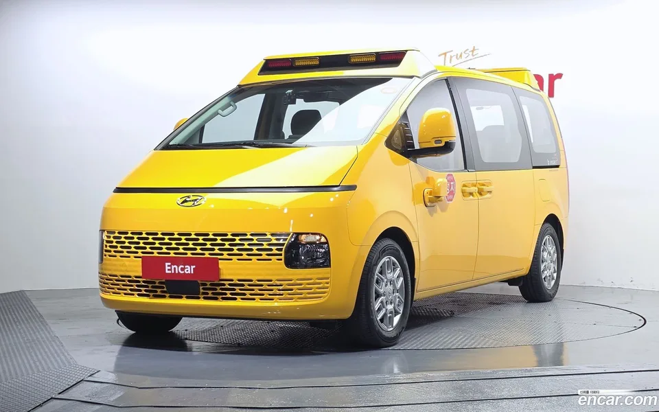 Hyundai Staria 2024