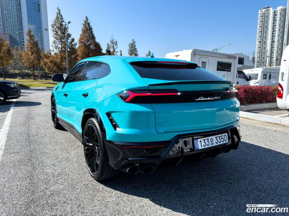 Lamborghini Urus 4.0 V8 SE 2025 — миниатюра 3