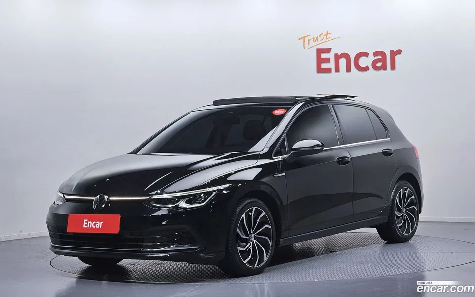 Volkswagen Golf 2.0 TDI 2022 — фото 1, купить с доставкой в Москву