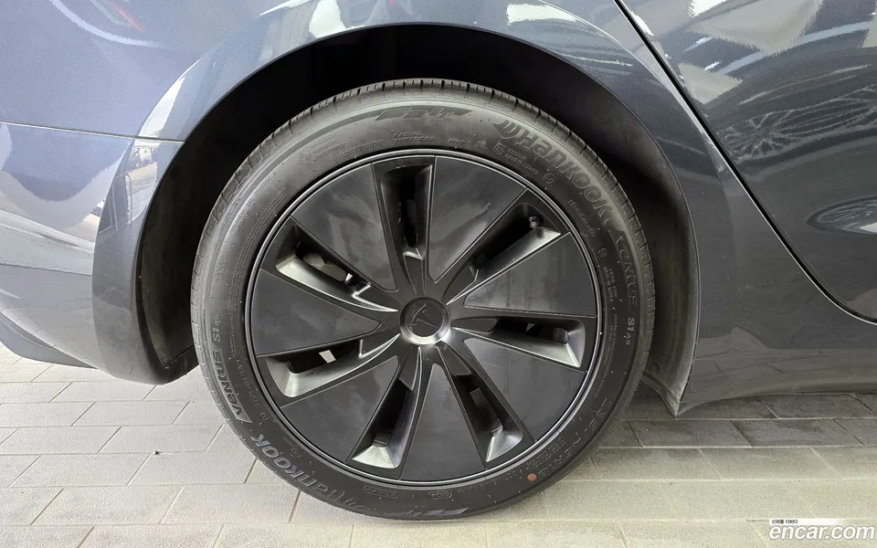 Tesla Model 3 AWD 2024 — миниатюра 5