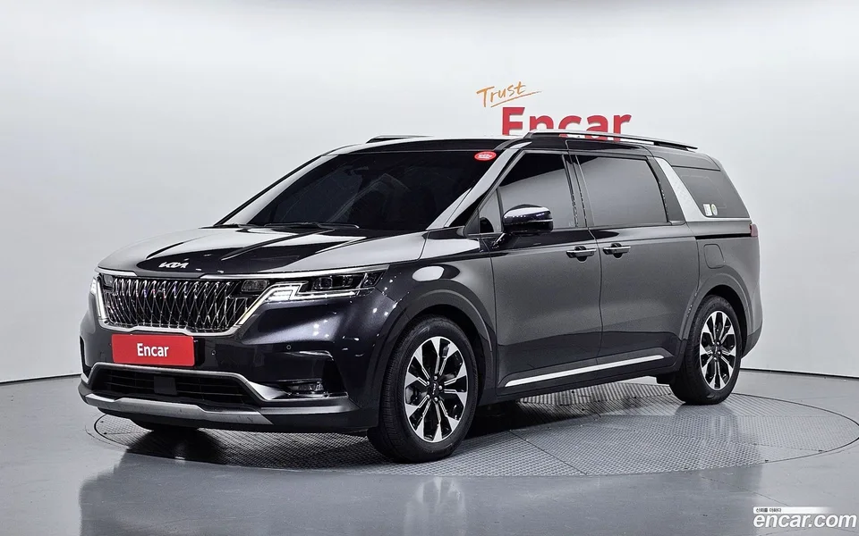Kia Carnival 9 2022 — фото 1, купить с доставкой в Москву