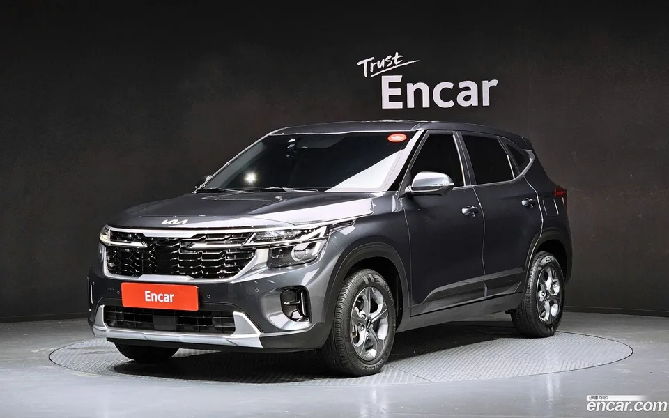Kia Seltos 2.0 2WD 2022 — фото 1, купить с доставкой в Москву