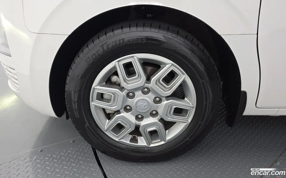 Hyundai Staria 3 2024 — миниатюра 5