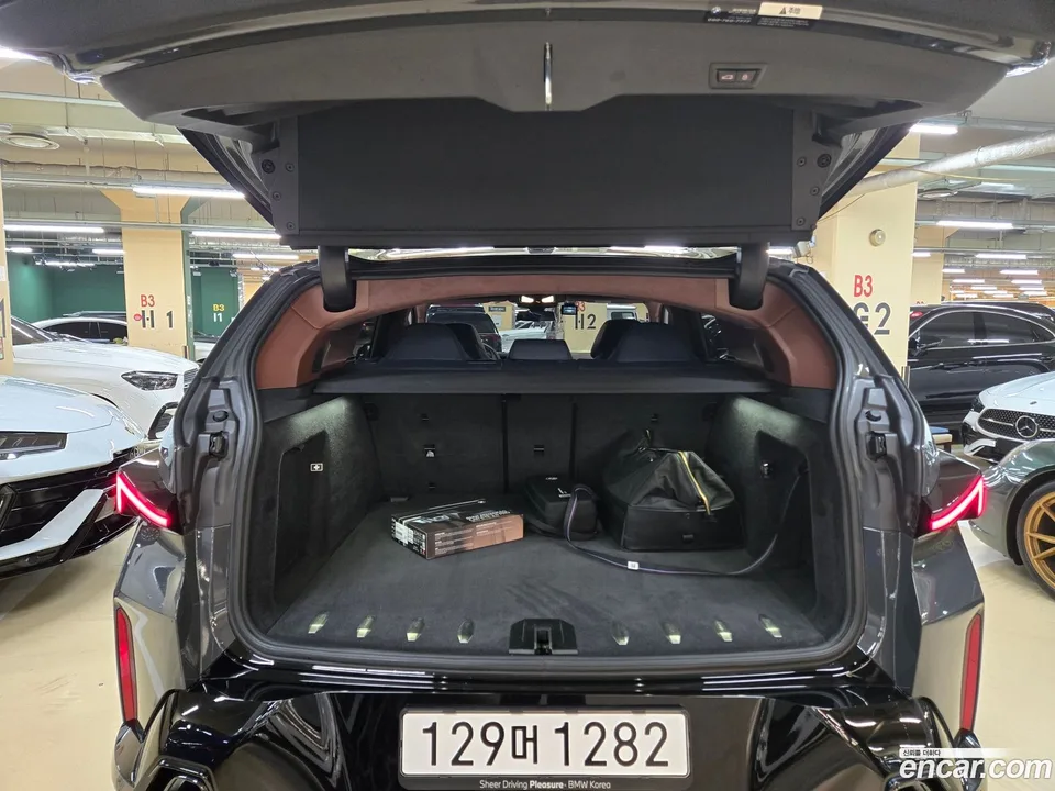 BMW XM 4.4 2025 — миниатюра 5