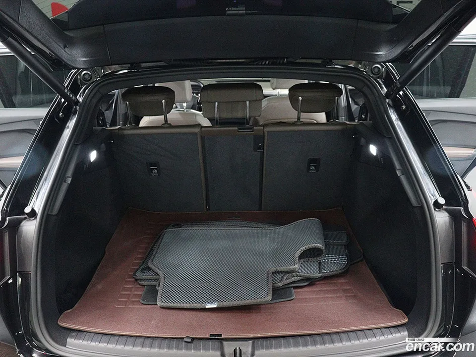 Audi Q4 e-tron 40 2023 — миниатюра 5
