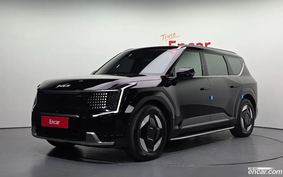 Kia EV9 4WD 2023 — фото 1, купить с доставкой в Москву